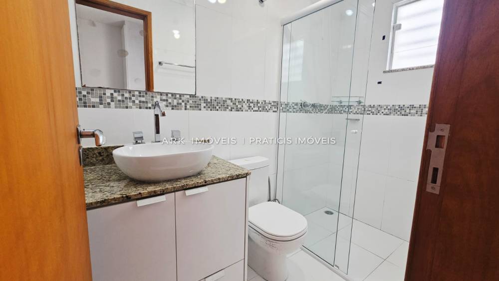 Sobrado à venda na Rua Dom Silvério PimentaVila Gumercindo - 999-sobrado-vila-gumercindo-sao-paulo-sp-182200-12.jpeg