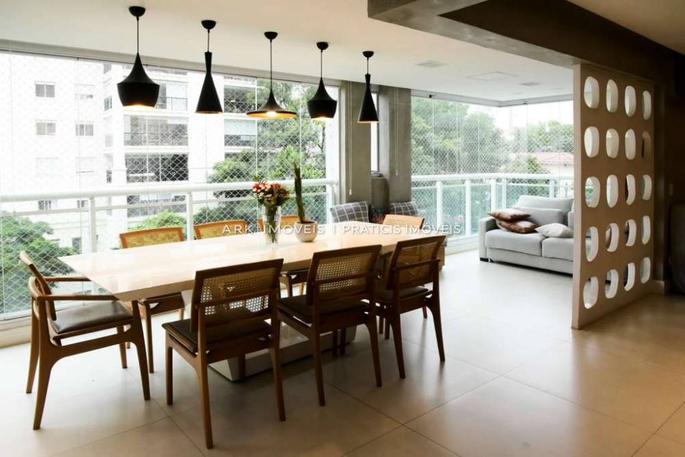 Apartamento Sofisticado e Mobiliado à venda na Chácara Klabin em Vila Mariana