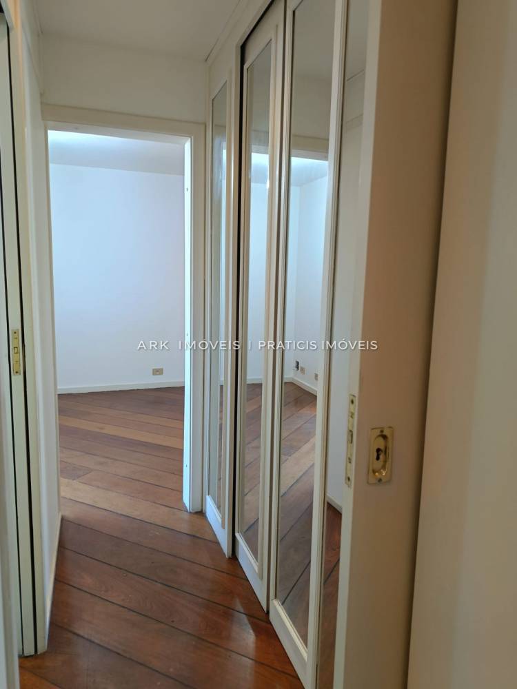 Apartamento à venda na Rua SafiraAclimação - apartamento-aclimacao-sao-paulo-sp-102846-6.jpeg