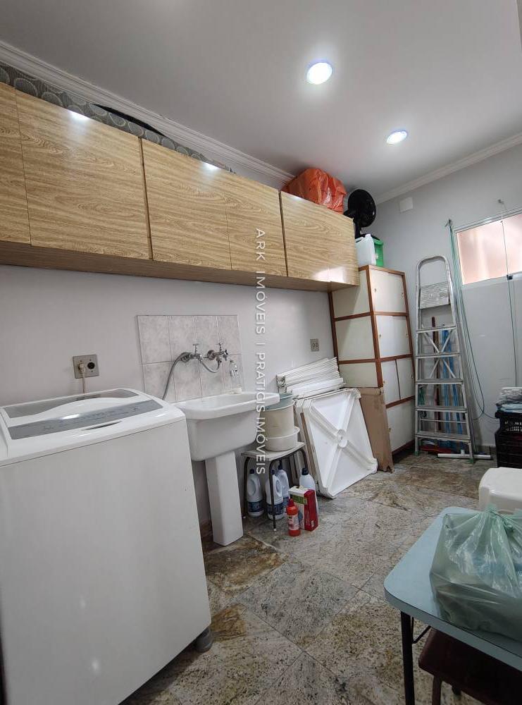 Sobrado à venda na Rua ItapariIpiranga - r999-sobrado-ipiranga-sao-paulo-sp-131756-1.jpg