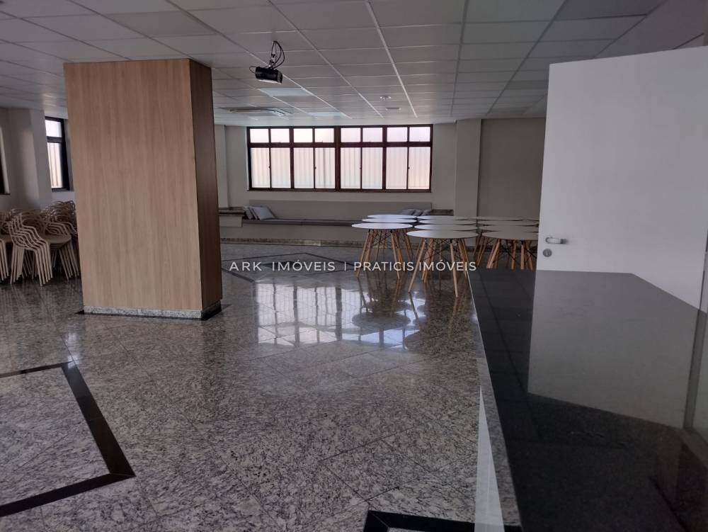 Apartamento à venda na Avenida Ramalho OrtigãoVila Gumercindo - 999-apartamento-vila-gumercindo-sao-paulo-sp-145932-1.jpeg