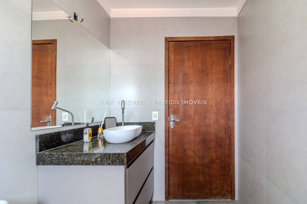 Casa à venda na Rua Professor Macedo SoaresVila Mariana - 999-casa-vila-mariana-sao-paulo-sp-185414-0.jpeg