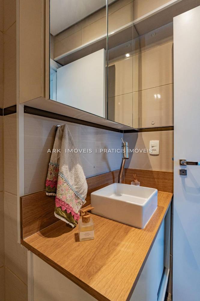 Apartamento à venda na Rua Dom Antônio BarreirosVila Gumercindo - 999-apartamento-vila-gumercindo-sao-paulo-sp-170114-1.jpeg