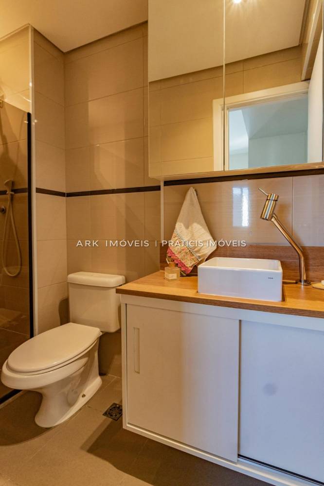 Apartamento à venda na Rua Dom Antônio BarreirosVila Gumercindo - 999-apartamento-vila-gumercindo-sao-paulo-sp-170115-6.jpeg