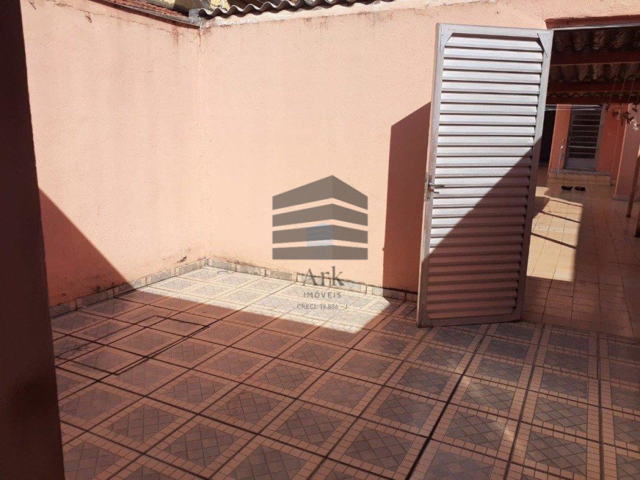 Sobrado à venda na Alves RibeiroCambuci - CM981018.jpg