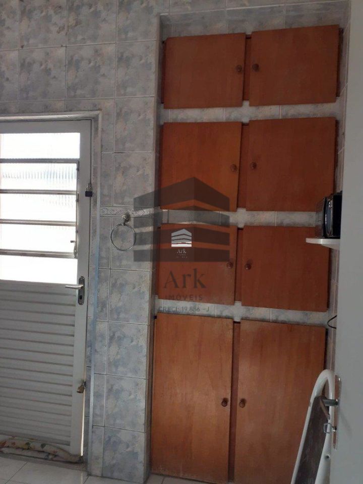Sobrado à venda na Alves RibeiroCambuci - CM981034.jpg