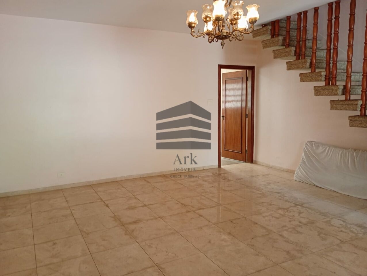 Casa à venda na Albina BarbosaAclimação - CM18121003.jpg