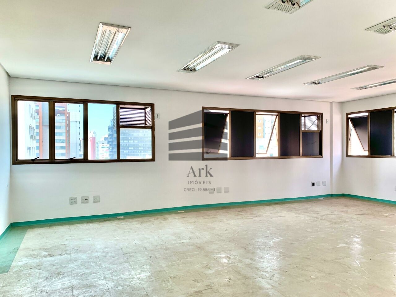 Sala Comercial para alugar na VergueiroVila Mariana - CM17576006.jpg