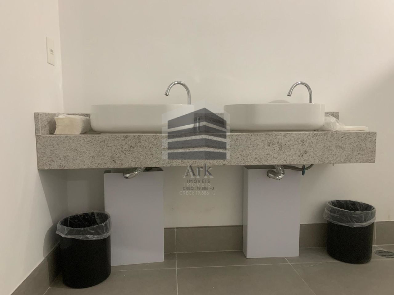 Sala Comercial à venda na Rua VergueiroChácara Klabin - CM16957016.jpg