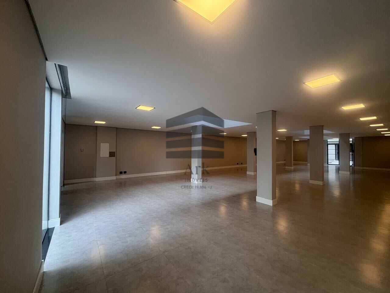 Comercial à venda na Gonçalo PedrosaVila Monumento - 56fb6164a4a59807a3e49c1908428040.jpg