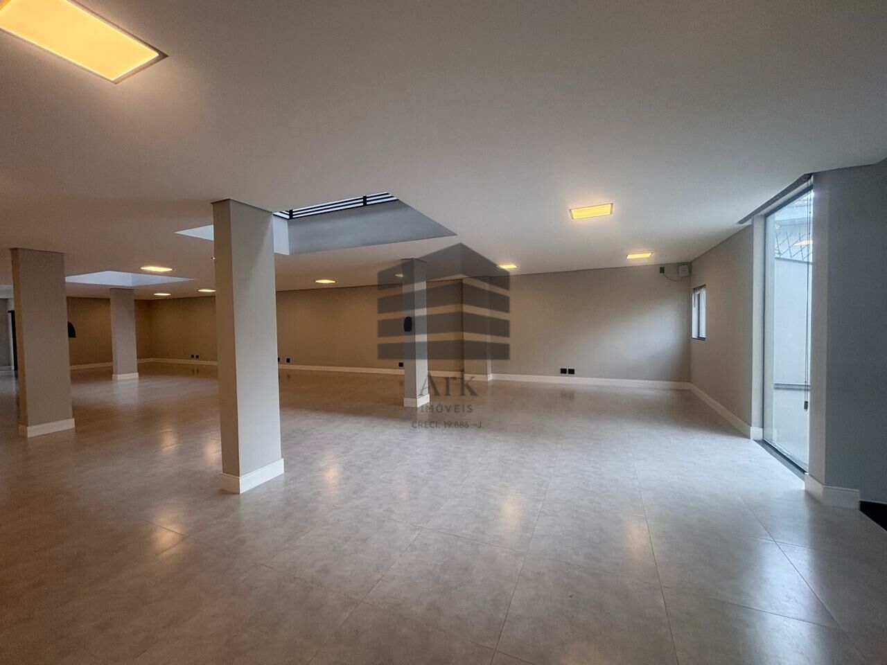 Comercial à venda na Gonçalo PedrosaVila Monumento - 793773590e8a3ab2bb329ca3e84904f0.jpg