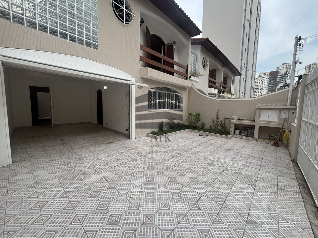 Sobrado à venda na Rodrigo VieiraChácara Klabin - 6e1f0f7ae8fd9e795a16f2cb9b488dfb.jpg