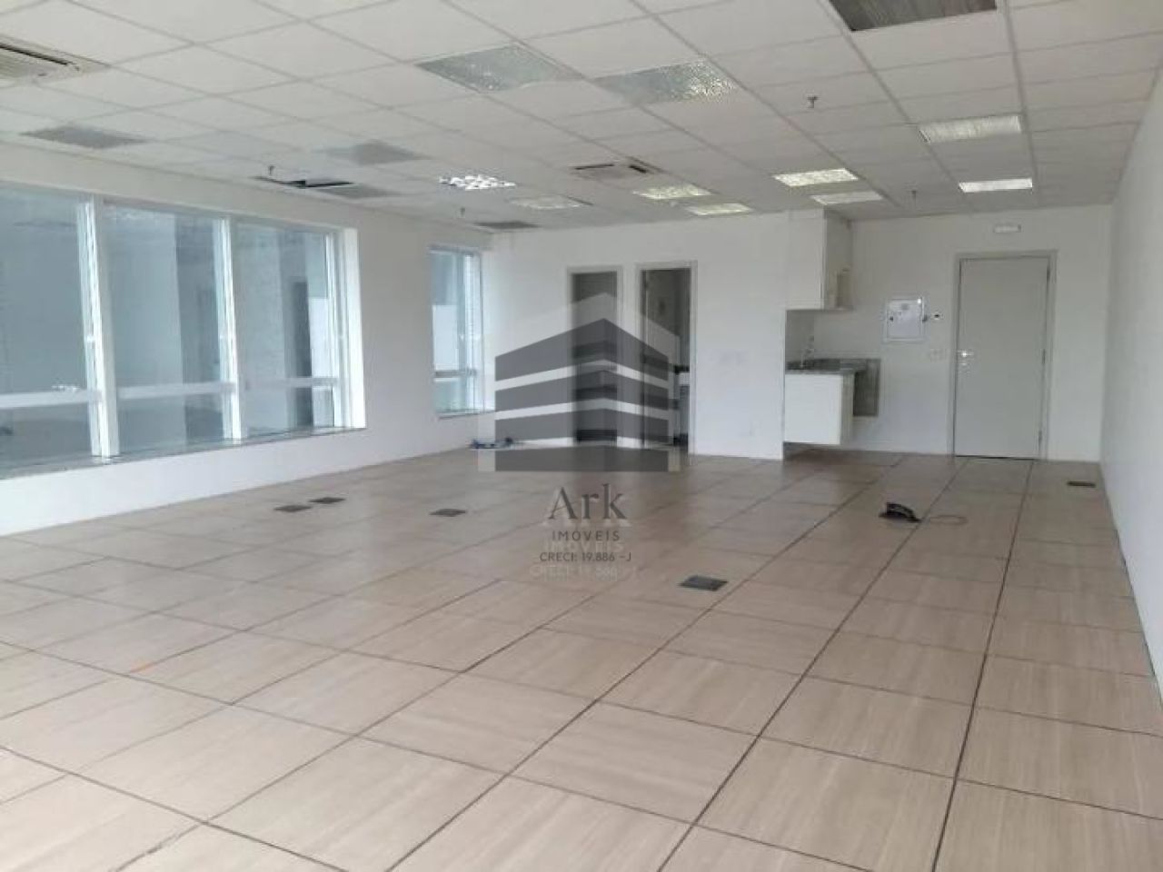 Sala Comercial para alugar na JabaquaraMirandópolis - CM17031016.jpg