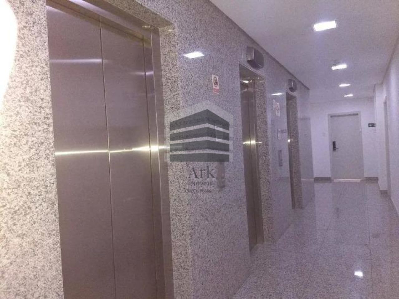 Sala Comercial para alugar na JabaquaraMirandópolis - CM17031023.jpg