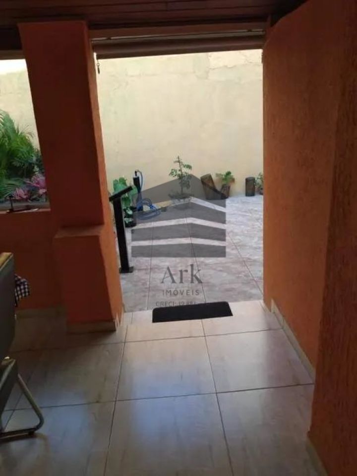 Casa à venda na Lacerda FrancoCambuci - CM16566033.jpg