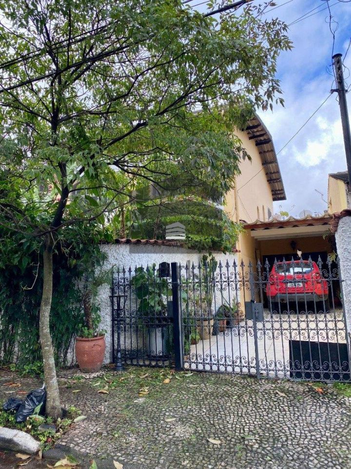 Casa à venda na Rua GassipósVila Mariana - CM1253007.jpg