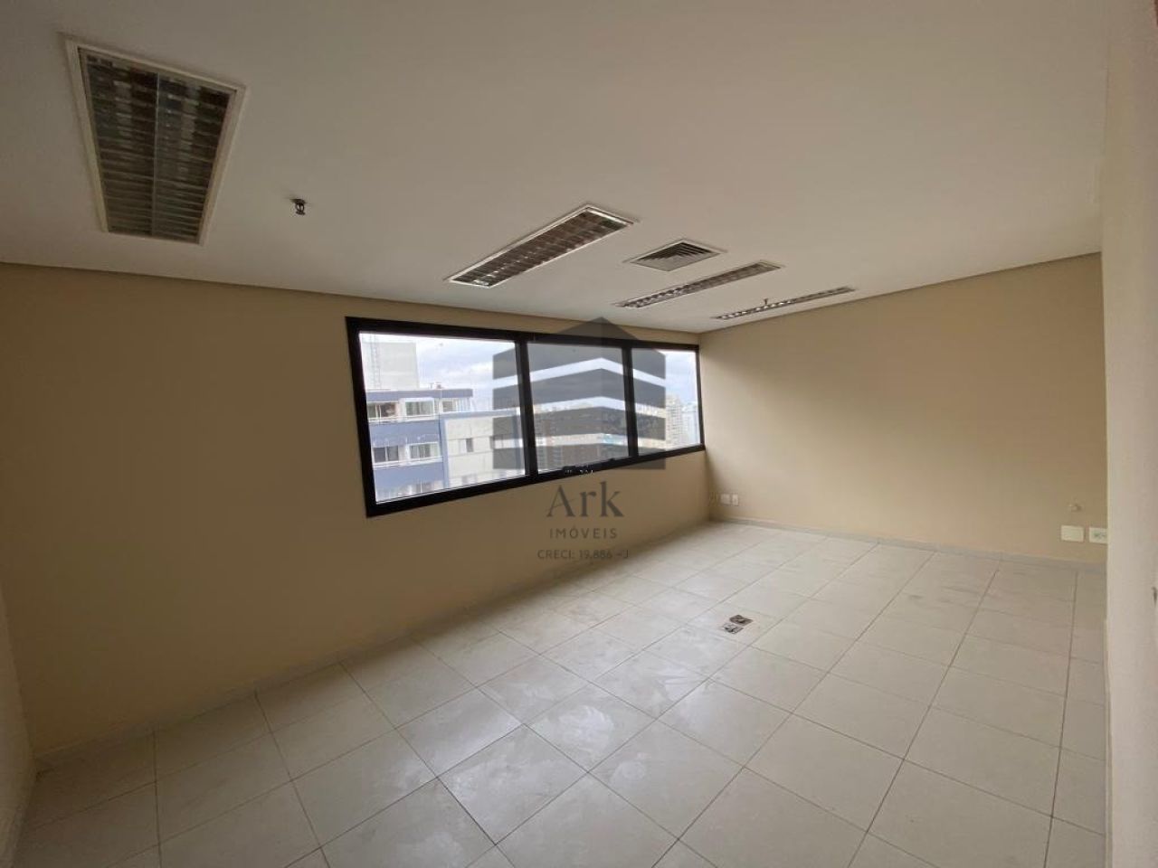 Sala Comercial à venda na Rua VergueiroVila Mariana - CM13960009.jpg