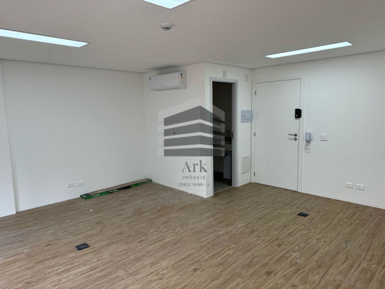 Sala Comercial para alugar na Rua Desembargador Eliseu GuilhermeParaíso - CM16981014.jpg