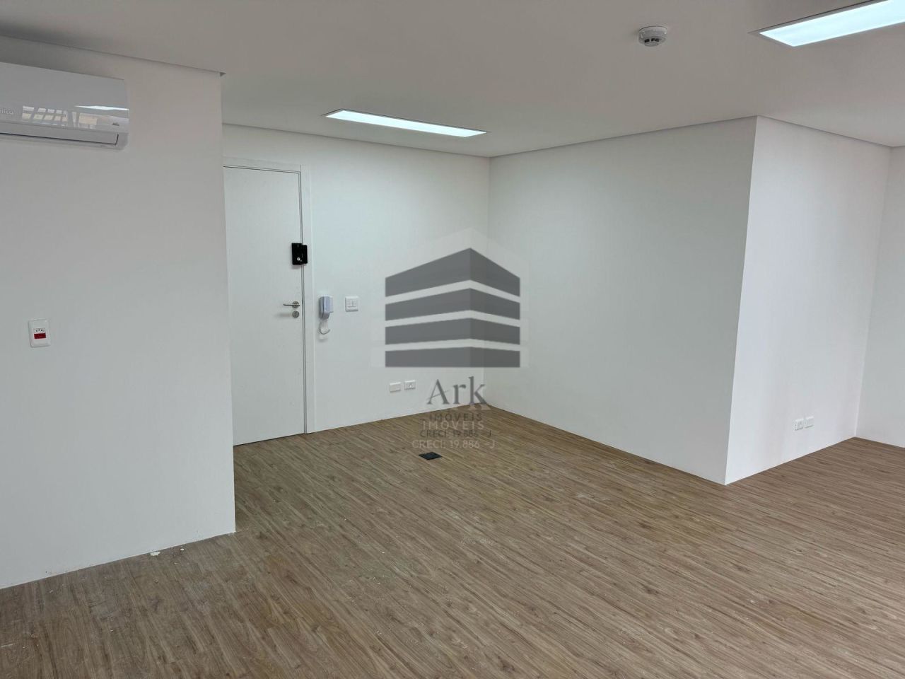 Sala Comercial para alugar na Rua Desembargador Eliseu GuilhermeParaíso - CM16981015.jpg