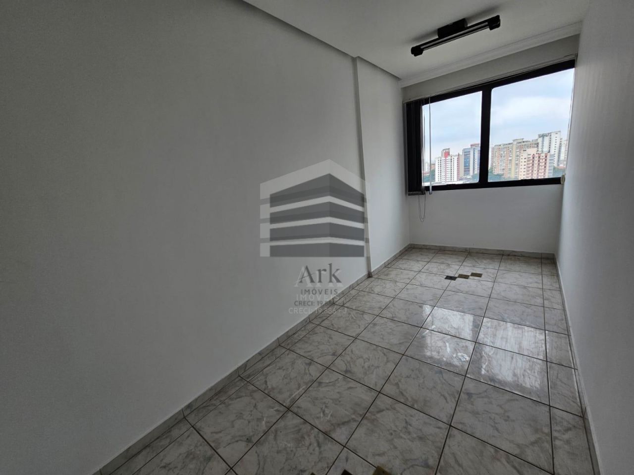 Sala Comercial à venda na Rua Tenente Gomes RibeiroVila Clementino - CM14157003.jpg