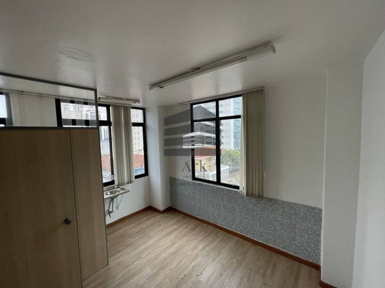 Sala Comercial à venda na Rua Domingos de MoraisVila Mariana - CM11265011.jpg