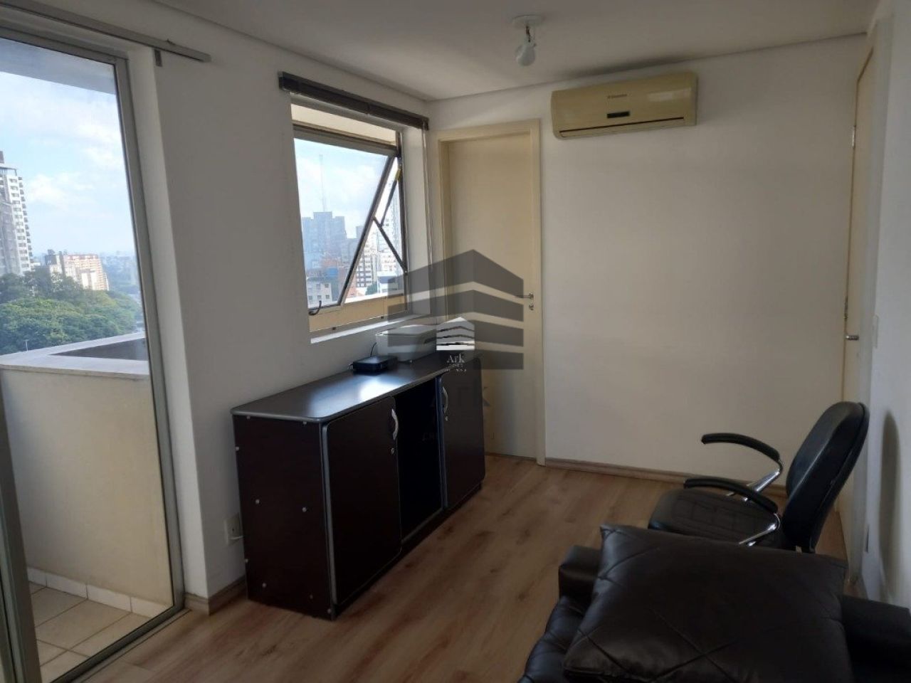 Sala Comercial à venda na Rua VergueiroVila Mariana - CM13102003.jpg