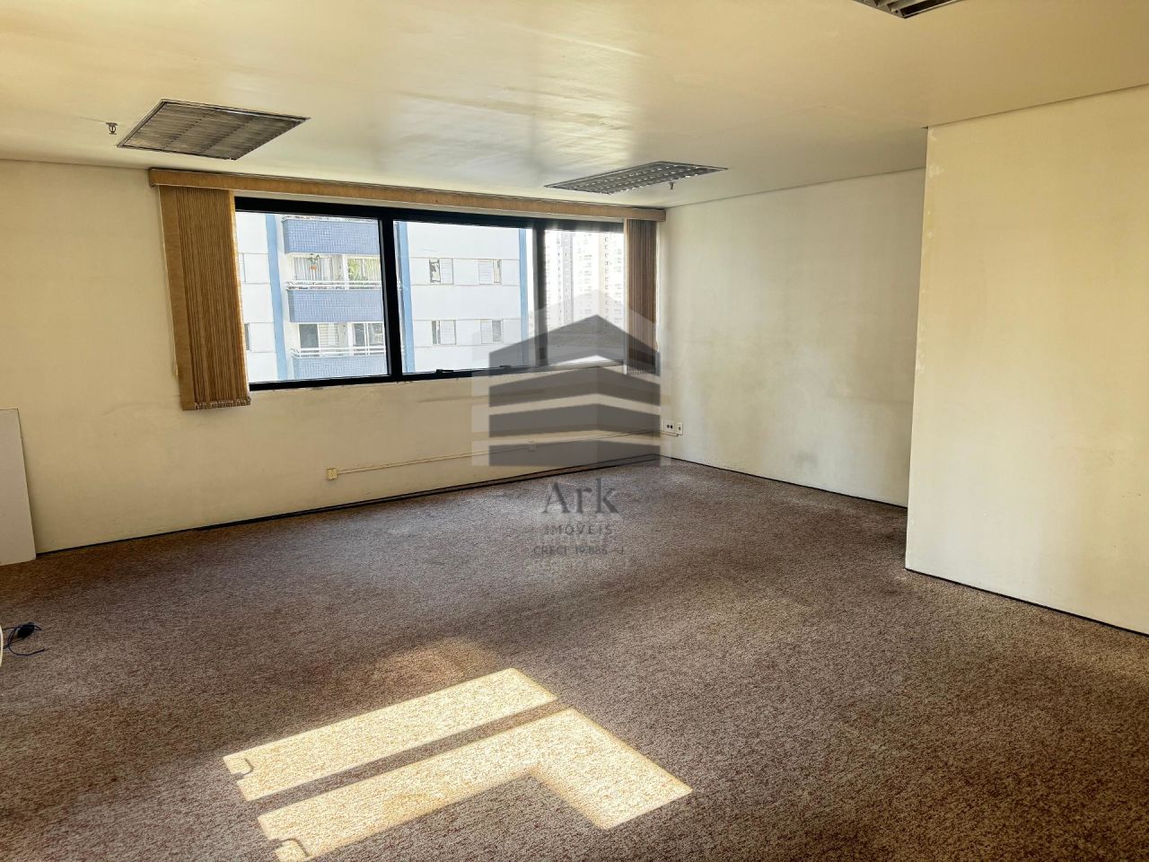 Sala Comercial à venda na Rua VergueiroVila Mariana - CM15821002.jpg