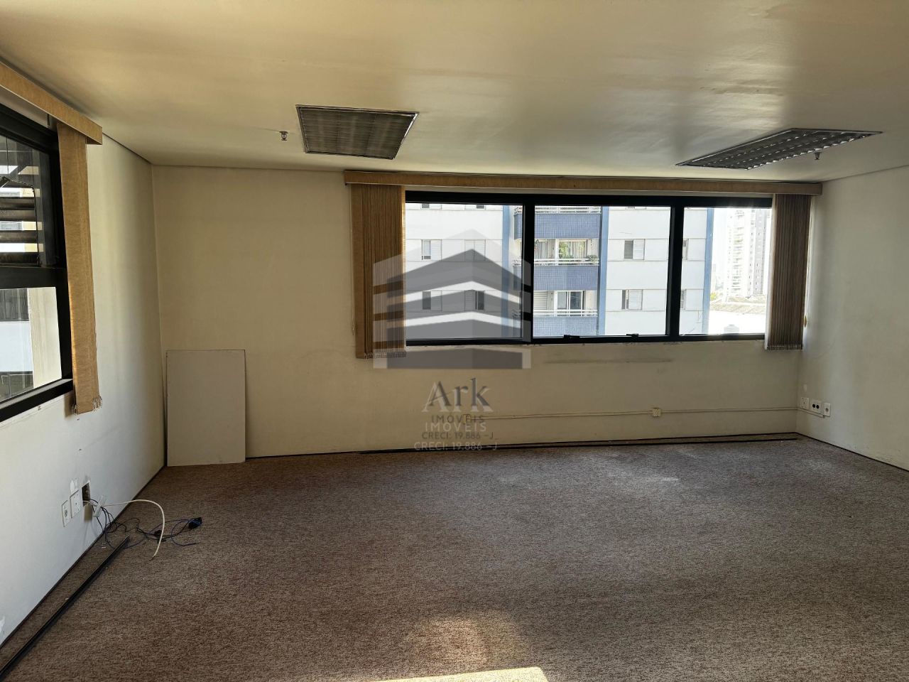 Sala Comercial à venda na Rua VergueiroVila Mariana - CM15821006.jpg